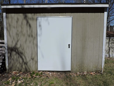 86 Nh Route 4a unit 11 Up, Lebanon, NH 03766 - photo 3