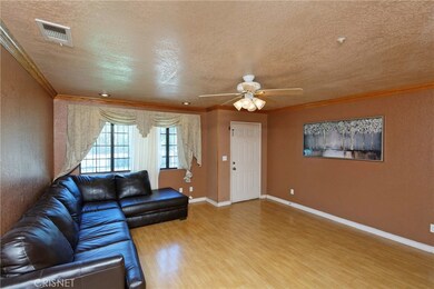 14886 Bledsoe St, Sylmar, CA 91342 - photo 6