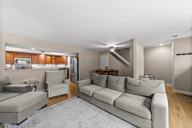 3239 Bay Landing Dr unit 30, Westlake, OH 44145 - photo 6