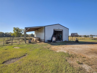 423972 E 1060 Rd, Checotah, OK 74426 - photo 3