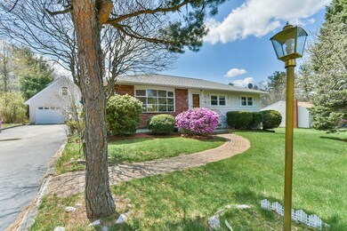 126 Putnam Rd, Holden, MA 01520 - photo 2