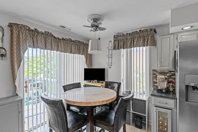 72 Hilltop Dr unit F, Cranston, RI 02904 - photo 5