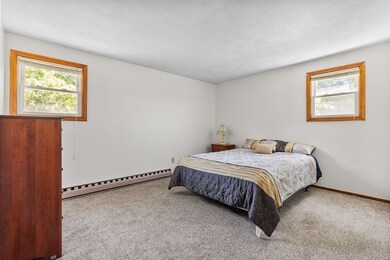 62 Meadow Rd, Spencer, MA 01562 - photo 5