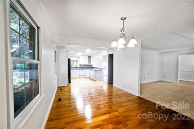 8 Braddock Way, Asheville, NC 28803 - photo 7