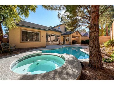 Swimming Pool/Hot Tub/Sauna.