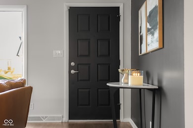 4230 River Rd, Columbus, IN 47203 - photo 5