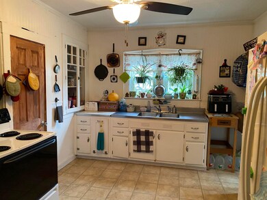 14 Trinity St unit 16, Claremont, NH 03743 - photo 2