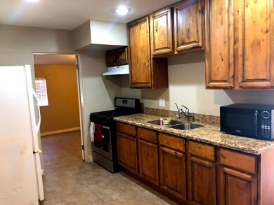 725 E 2nd St, Mesa, AZ 85203 - photo 2