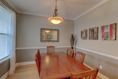 2392 Kings Gate (4)