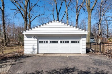 1562 Compton Rd, Cleveland, OH 44118 - photo 4