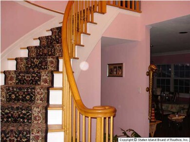 320 Bayview Ave, Staten Island, NY 10309 - photo 5