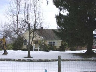 426 Bullard St, Holden, MA 01520 - photo 2