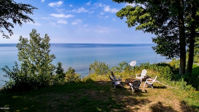 4805 Rosabelle Beach Ave. Holland-40