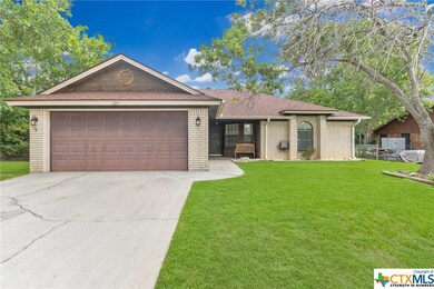 121 E Blancas Dr, Copperas Cove, TX 76522 - photo 2