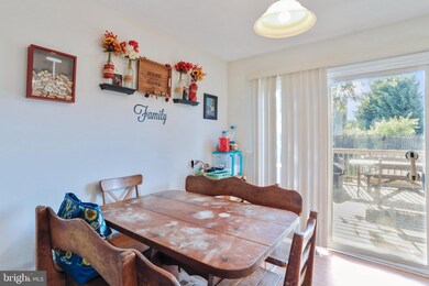 315 Little Sorrel Dr, Strasburg, VA 22657 - photo 6