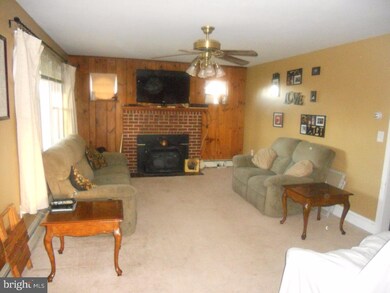 20 Neiffer Rd, Royersford, PA 19468 - photo 5