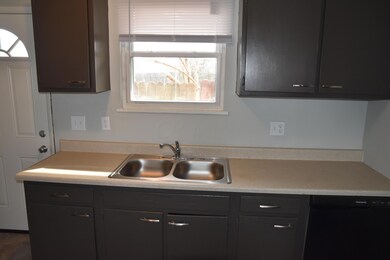 638 E Jenkins Ave unit C, Columbus, OH 43207 - photo 6