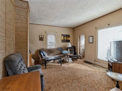 803 W 6th St S, Newton, IA 50208 - photo 4