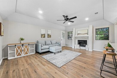 3028 Bramble Oaks Ct, Bedford, TX 76021 - photo 5