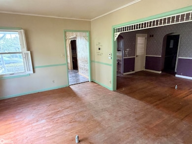 1104 S 7th St, Fairfield, IA 52556 - photo 7