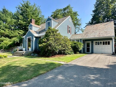 882 Warner Rd, Schenectady, NY 12309 - photo 5