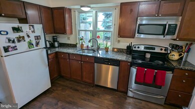 1604 Salinus Ct, Lansdale, PA 19446 - photo 7