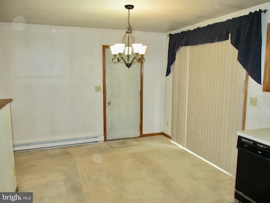 409 E Rosebud Rd, Myerstown, PA 17067 - photo 6