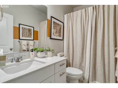 61516 SE Colima St, Bend, OR 97702 - photo 4