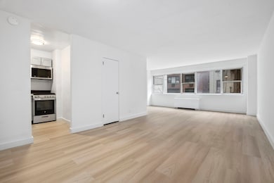 The Continental Condominium unit 6J, New York, NY 10017 - photo 5