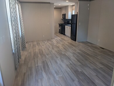 3617 E North Grand Ave unit 157, Springfield, IL 62702 - photo 3