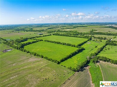 1118 County Rd 452 Cr 456, Other, TX 76524 - photo 4