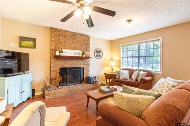 10614 Rolling Pines Dr, Tyler, TX 75707 - photo 5