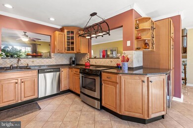 6210 Goodman Rd, Laurel, MD 20707 - photo 6