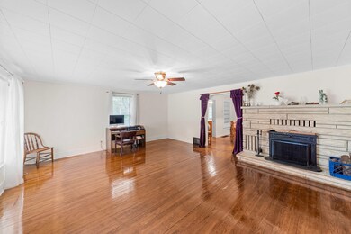 109 Silverbrook Ave, Niles, MI 49120 - photo 4