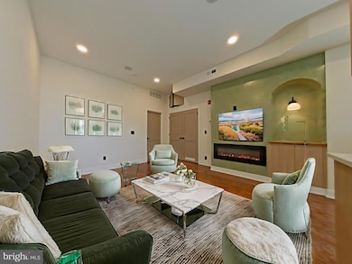 1613 N 33rd St unit D, Philadelphia, PA 19121 - photo 2