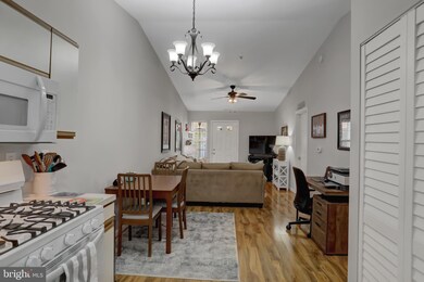 1800 Vincenza Dr unit C, Sykesville, MD 21784 - photo 4