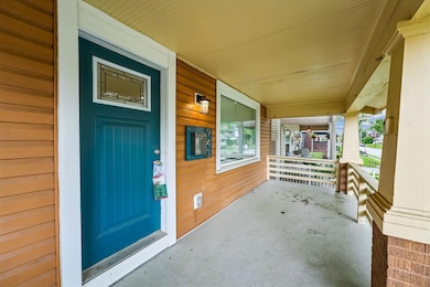 41-web-or-mls-943-s-champion-ave