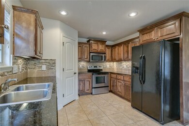 99 Portsmouth Dr, Bella Vista, AR 72715 - photo 5