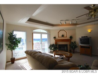 Master Suite wJetted Tub