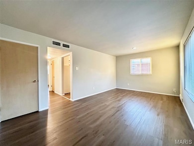 4228 Fatima Dr, St. Louis, MO 63123 - photo 3