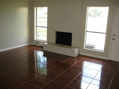 7318 Woodland West Dr, Houston, TX 77040 - photo 3