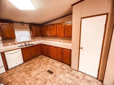 175 Enon Church Rd, Easley, SC 29640 - photo 7