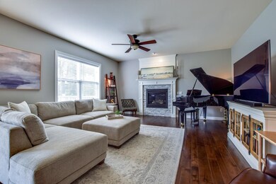 2709 Turnstone Cir, Fitchburg, WI 53719 - photo 3