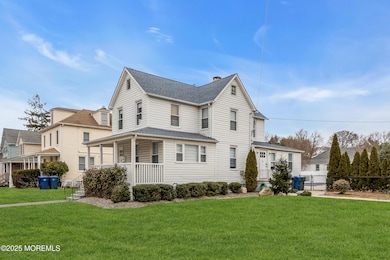 323 Roosevelt Ave, Oakhurst, NJ 07755 - photo 2