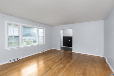 814 N Coalter St, Staunton, VA 24401 - photo 4