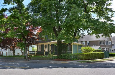 458 Chandler St, Worcester, MA 01602 - photo 4