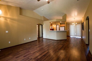 808 S Chestnut St, Nampa, ID 83686 - photo 4