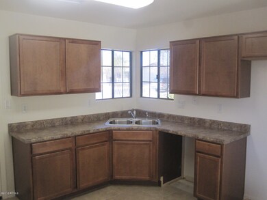 4227 N 79th Ln, Phoenix, AZ 85033 - photo 4