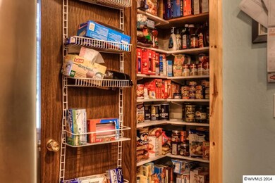 50555 Gates Bridge E, Gates, OR 97346 - photo 4