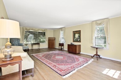 19 Tod Ln Greenwich CT 06831-print-008-0